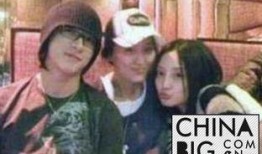 韩庚爆料陪酒男视频,娱乐圈潜规则真相揭露